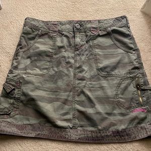 Cabela's casuals skirt camo print